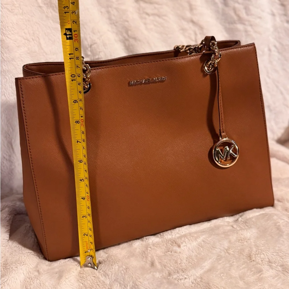 Michael Kors Susannah Leather Tote in Luggage with Gold Accents - Picture 4 of 12